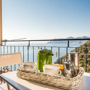  Apartment Rossi Tramonti 2, Terre Marine